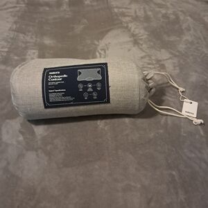 SUTERA Orthopedic Contour High Density Memory Foam Pillow Ergonomic Desing.